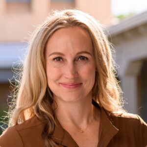 Tiffany Oliver Leigh